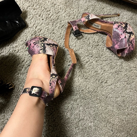 Designer shoe Bundle!! Valued Over 1K 🚨 9 pairs. Charles David, Michael Kors .. - Picture 15 of 17